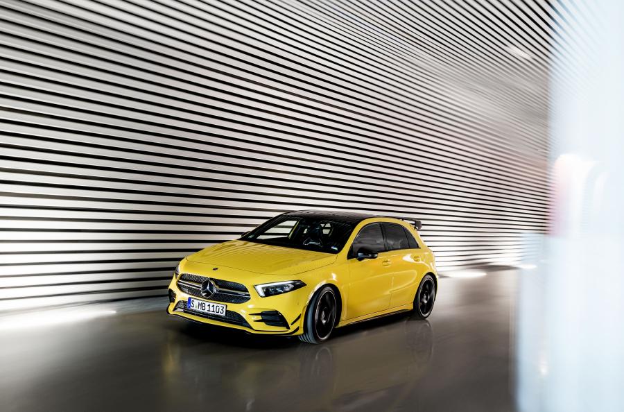  Mercedes-AMG A35 4Matic Aerodynamic Package (W177) 2018 года  (WW) (фото 12 из 31)